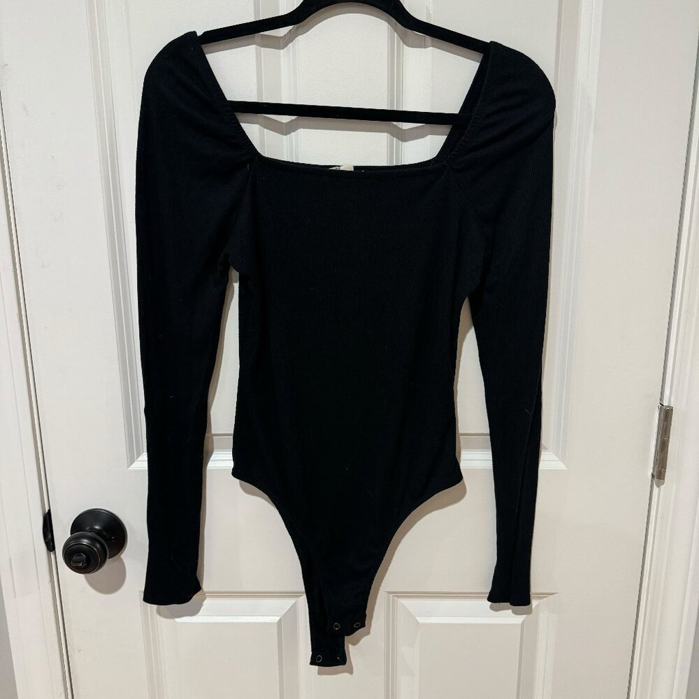 Black Square Neck Long Sleeve Ribbed Bodysuit -‎ Size Medium